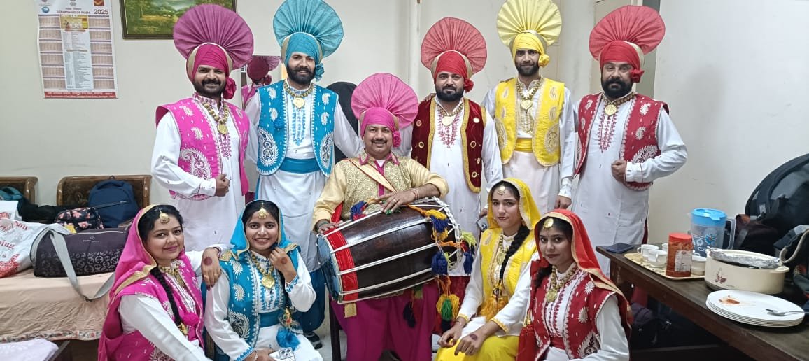 Lok Rang International Performances